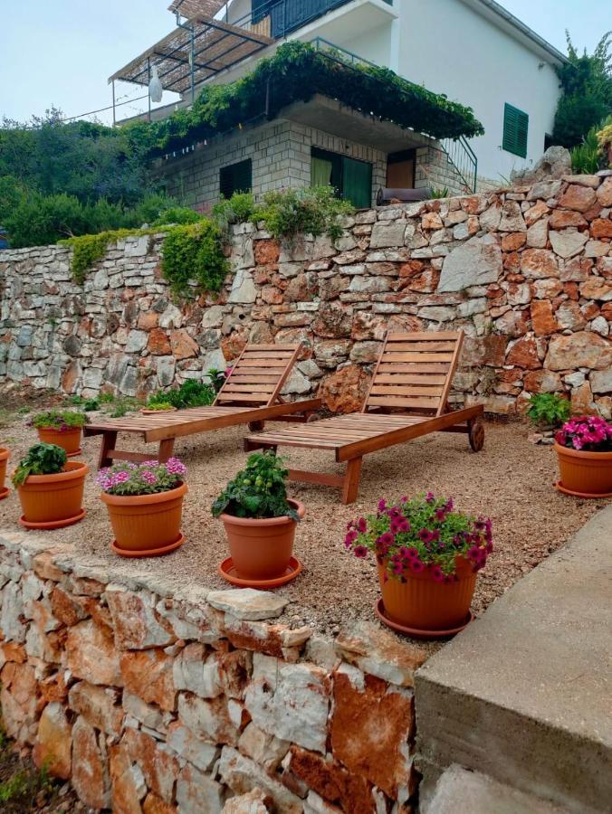 Apartments By The Sea Basina, Hvar - 542 Vrbanj Exterior photo