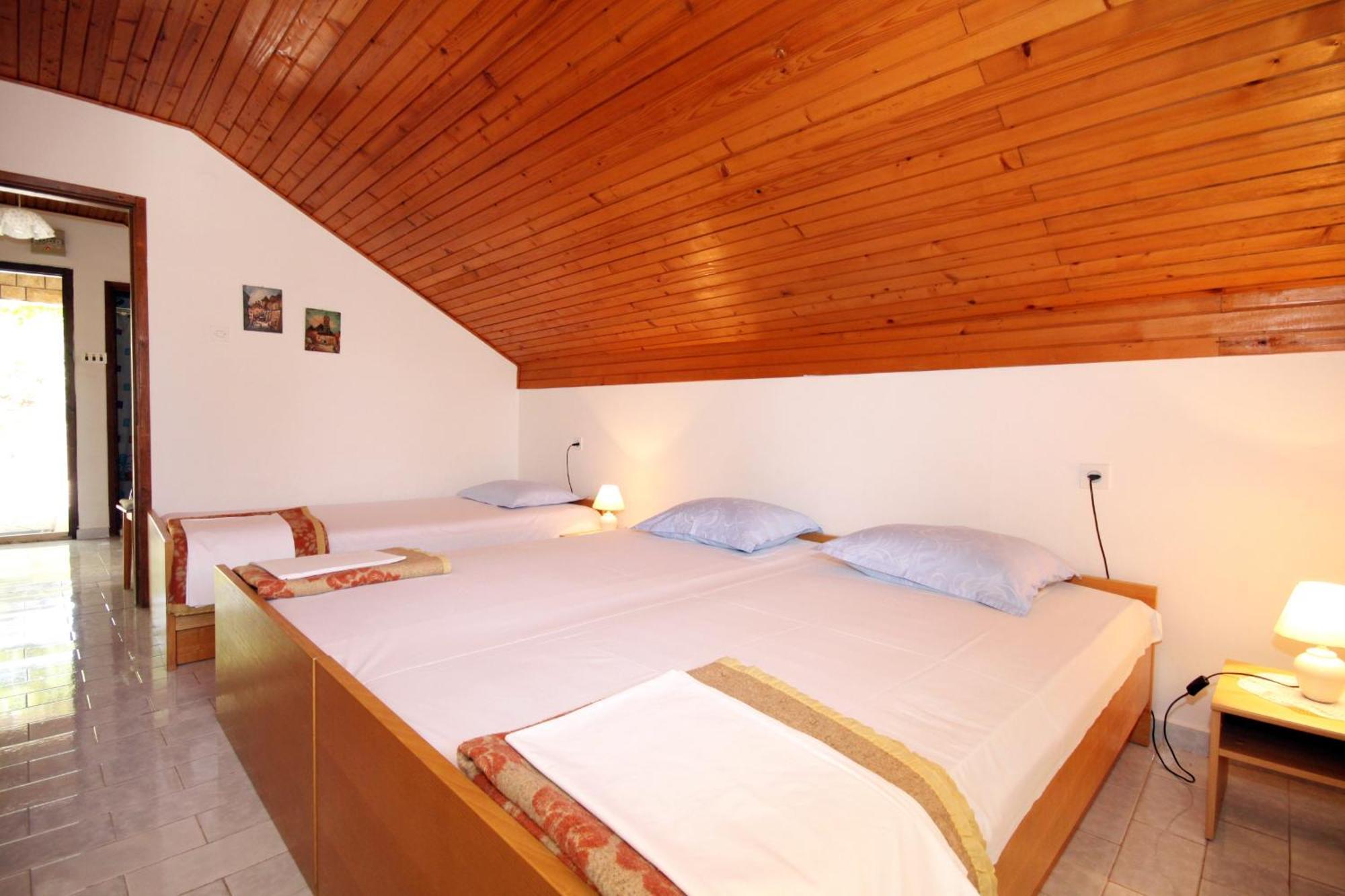 Apartments By The Sea Basina, Hvar - 542 Vrbanj Room photo
